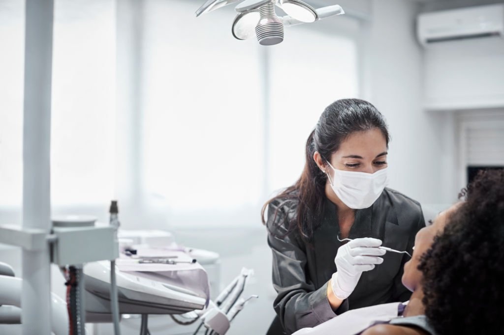 Dental implants treatment in Anantapur